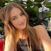 Mihaela S.