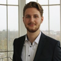 Lukas S.