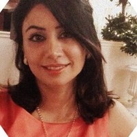 Mona Farhangi