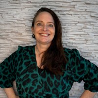 Alison Knight