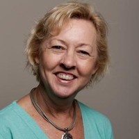 Julie Bauer