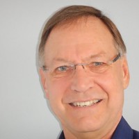 Dennis Moore