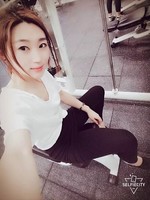 家慧 D