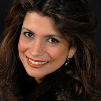 Roberta Marcondes