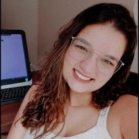 Beatriz Carvalho