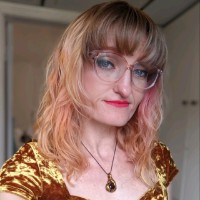 Sarah Sparkles Strahler