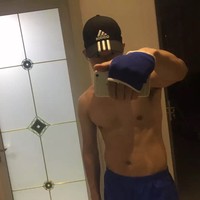侯龙飞