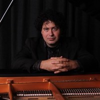 Michael Schneider