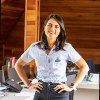 Vanessa W Cunha