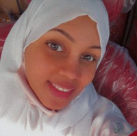 أشواق بامحفوظ