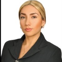 Laura Millan