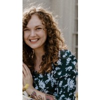 Lauren Neely