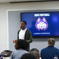 Donovan Thompson