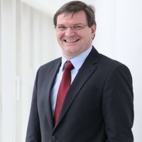Roland Neuhuber, Mba