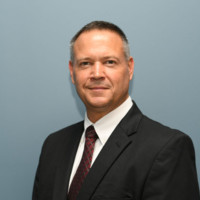 Robert Benfield, Arm, Ains
