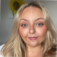 Holly Davison
