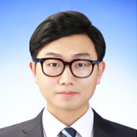 강현욱