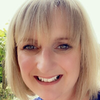 Laura Thompson