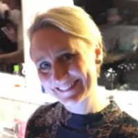 Louise Nergaard - Paradis Is Og Cafe Holbæk