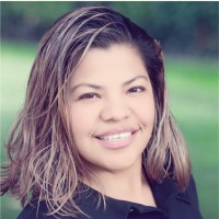 Karla Cruz , Mba