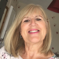 Lesley Carr