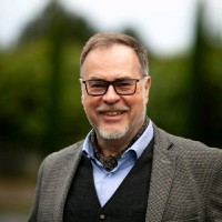 Dr. Michael Reuther