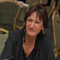 Arzu Tuna