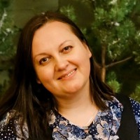 Džūlija Sniķere