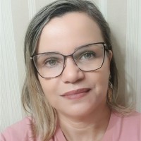 Suzi Santos