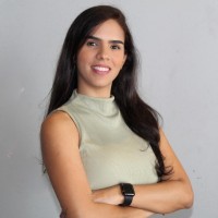 Laura Araújo