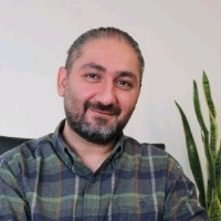 Raymond Khachatourian
