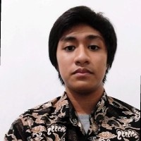 Adam Komara