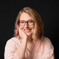 Julia Hewko, Mc, Rcc