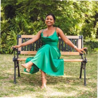 Winnie Mphafudi