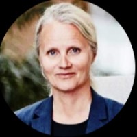 Helen Holdt