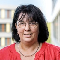 Tina Busch
