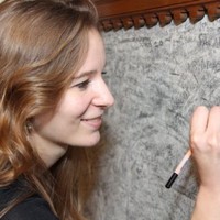Anika De Lint