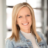 Bonnie Knutson