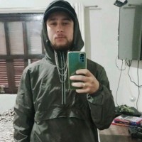 Leeo Oliveira