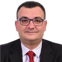 Aras Akdere