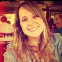 Laís Busca Consoline
