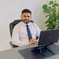 Ali B.