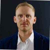 Chris Faulkner