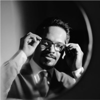 ROBIN A THOMAS