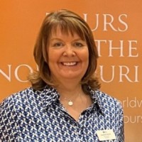 Suzanne Warren