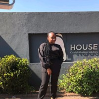Zandile Ngwenya