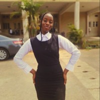 Queen Eze