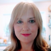 Elin Lloyd Jones