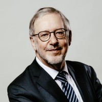 Dr. Gerd Wollmann