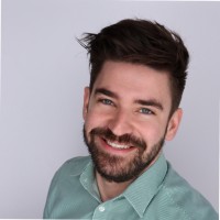 Dane Holt